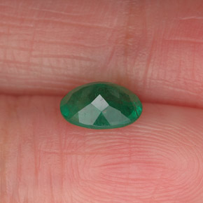 Esmeralda verde natural de 0,70 ct, corte óvalo, SI-I1