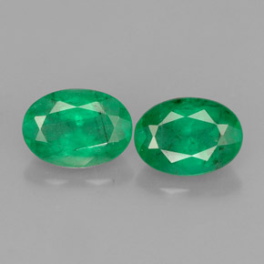 Gemas de esmeralda verde natural de  ct, corte óvalo, SI-I1