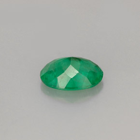 Esmeralda verde natural de 0,83 ct, corte óvalo, I1