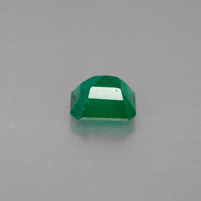 Esmeralda verde natural de 0,47 ct, corte esmeralda, I1