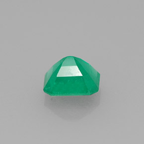 Esmeralda Verde natural de 0.34 ct, corte esmeralda, I1