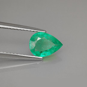 Esmeralda Verde natural de 0.90 ct, En forma de pera, SI-I1