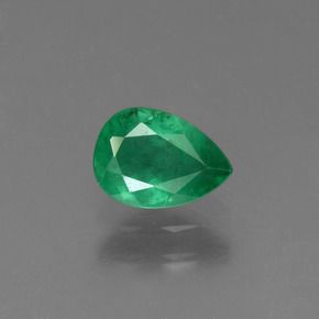 Esmeralda verde natural de 0,65 ct, en forma de pera, I1