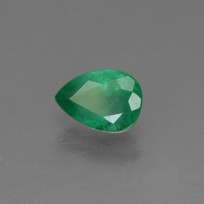 Esmeralda verde natural de 0,65 ct, en forma de pera, I1