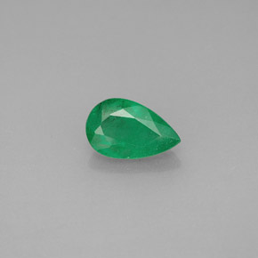 Esmeralda verde natural de 0,74 ct, en forma de pera, I1