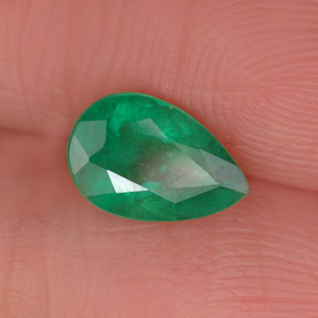 Esmeralda verde natural de 0,72 ct, en forma de pera, SI-I1