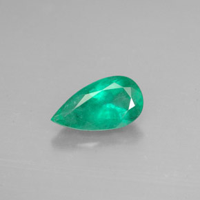 Esmeralda verde natural de 0,94 ct, en forma de pera, SI-I1
