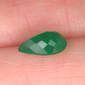 Esmeralda Verde natural de 0.75 ct, En forma de pera, I1