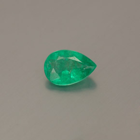 Esmeralda verde natural de 0,36 ct, en forma de pera, SI-I1