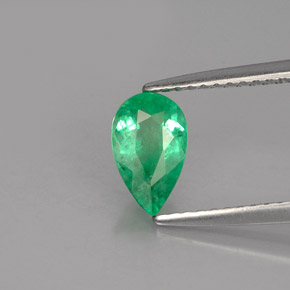 Esmeralda verde natural de 0,74 ct, en forma de pera, SI-I1