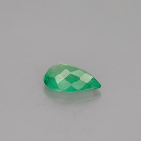 Esmeralda verde natural de 0,74 ct, en forma de pera, SI-I1