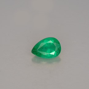 Esmeralda verde natural de 0,49 ct, en forma de pera, SI-I1