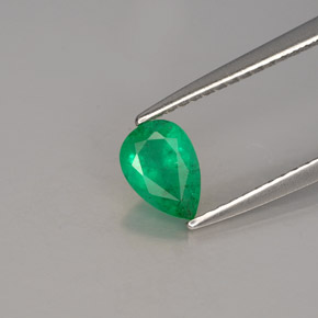 Esmeralda verde natural de 0,49 ct, en forma de pera, SI-I1