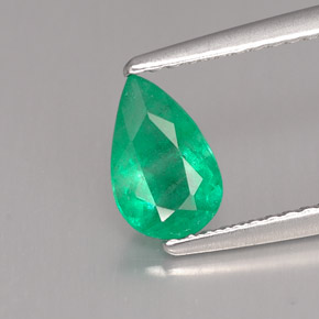 Esmeralda verde natural de 0,69 ct, en forma de pera, SI-I1