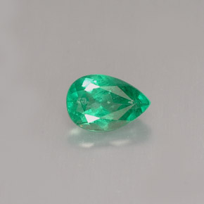Esmeralda verde natural de 0,43 ct, en forma de pera, SI-I1
