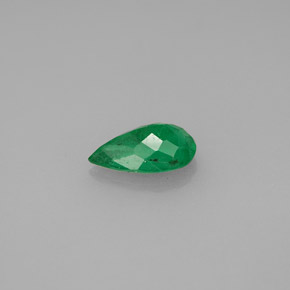 Esmeralda Verde natural de 0.66 ct, En forma de pera, SI-I1