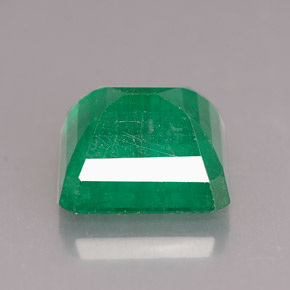 Esmeralda Verde natural de 4.42 ct, corte esmeralda, SI