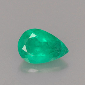 Esmeralda verde natural de 0,61 ct, en forma de pera, SI