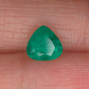 Esmeralda verde natural de 0,83 ct, en forma de pera, SI-I1