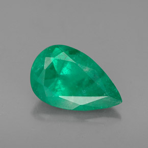Esmeralda Verde natural de 1.40 ct, En forma de pera, I1