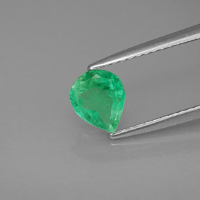 Esmeralda verde natural de 0,67 ct, en forma de pera, SI-I1