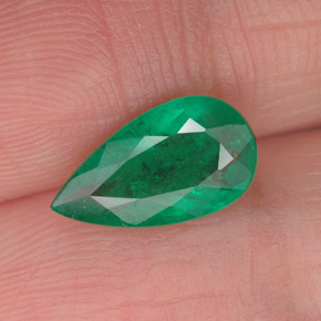 Esmeralda Verde natural de 1.31 ct, En forma de pera, SI-I1