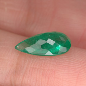 Esmeralda Verde natural de 1.31 ct, En forma de pera, SI-I1