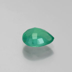 Esmeralda verde natural de 0,79 ct, en forma de pera, VS-SI