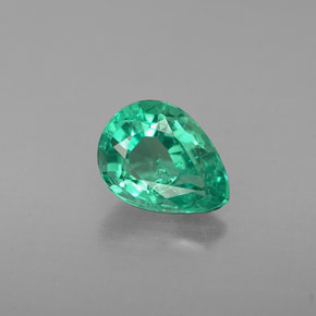 Esmeralda verde natural de 0,91 ct, en forma de pera, VS-SI