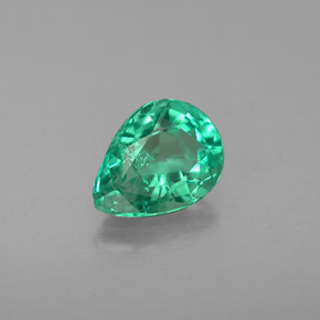 Esmeralda verde natural de 0,91 ct, en forma de pera, VS-SI