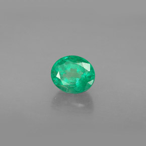 Esmeralda Verde natural de 0.87 ct, Corte Óvalo, SI