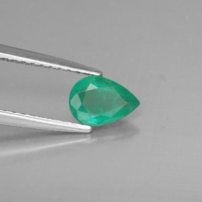 Esmeralda verde natural de 0,49 ct, en forma de pera, SI-I1