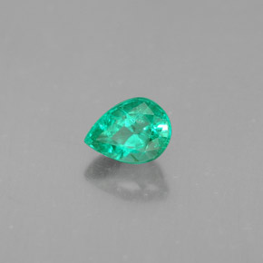 Esmeralda verde natural de 0,40 ct, en forma de pera, VS-SI