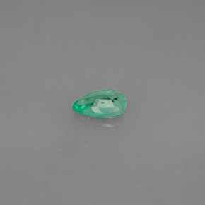 Esmeralda verde natural de 0,31 ct, en forma de pera, VS-SI
