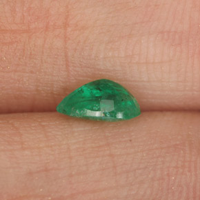 Esmeralda verde natural de 0,41 ct, en forma de pera, SI
