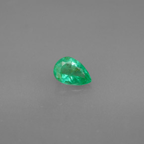Esmeralda verde natural de 0,35 ct, en forma de pera, VS-SI
