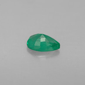Esmeralda Verde natural de 0.37 ct, En forma de pera, VS-SI