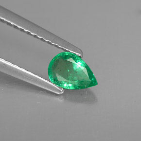 Esmeralda verde natural de 0,35 ct, en forma de pera, VS-SI