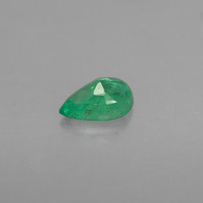 Esmeralda verde natural de 0,35 ct, en forma de pera, VS-SI