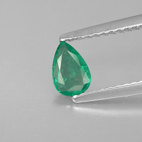 Esmeralda verde natural de 0,37 ct, en forma de pera, VS-SI
