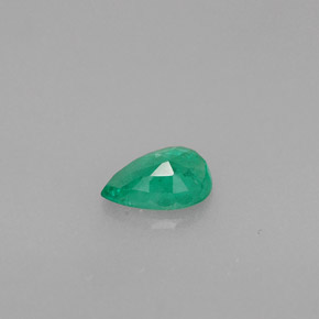 Esmeralda verde natural de 0,33 ct, en forma de pera, VS-SI