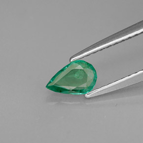 Esmeralda Verde natural de 0.34 ct, En forma de pera, VS-SI