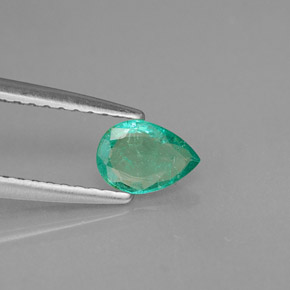 Esmeralda verde natural de 0,34 ct, en forma de pera, VS-SI