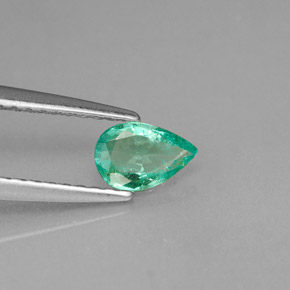 Esmeralda verde natural de 0,29 ct, en forma de pera, VS-SI