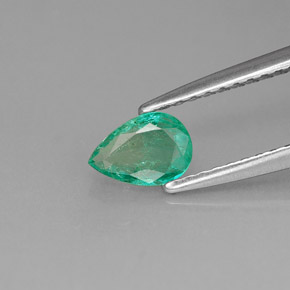 Esmeralda verde natural de 0,33 ct, en forma de pera, VS-SI