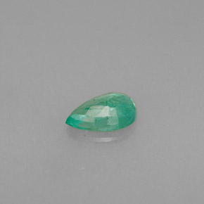 Esmeralda verde natural de 0,33 ct, en forma de pera, VS-SI