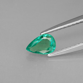 Esmeralda verde natural de 0,34 ct, en forma de pera, VS-SI