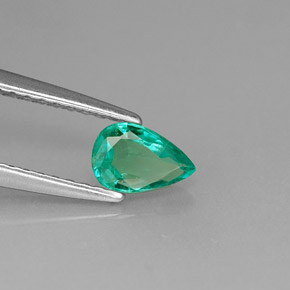 Esmeralda verde natural de 0,34 ct, en forma de pera, VS-SI