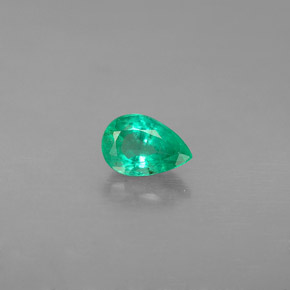 Esmeralda verde natural de 0,43 ct, en forma de pera, VS-SI