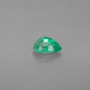 Esmeralda verde natural de 0,43 ct, en forma de pera, VS-SI